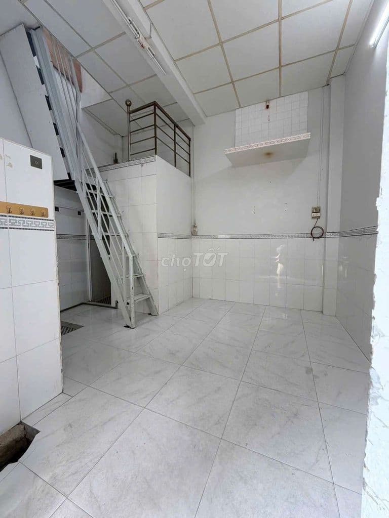 Bán nhà đường Phạm Thế Hiển P3.Q8 DT.3×6 } 1 Lầu 2 Phòng ngũ 1 toilet - Ảnh 2