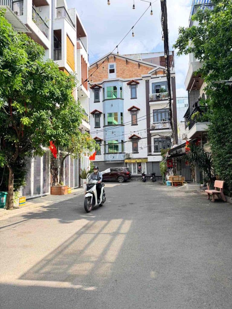 bán nhà CHDV cho thuê. kết hợp ở. Dt 4m x 16m. Đường ô tô xe tải - Ảnh 2