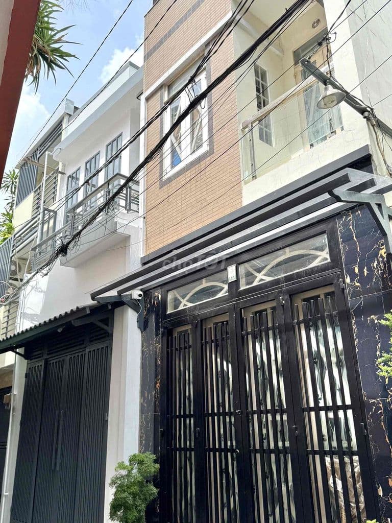 HxH Phan Văn Trị. 50M2 nở hậu. 3PN ở liền. Gần Phạm Văn Đồng. Nhỉnh 6T