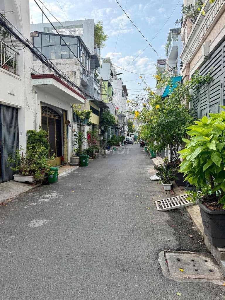 BÁN NHÀ 2 TẦNG GÒ VẤP - HXH - GẦN KDC CITYLAND PHAN VĂN TRỊ - 44M2 - N