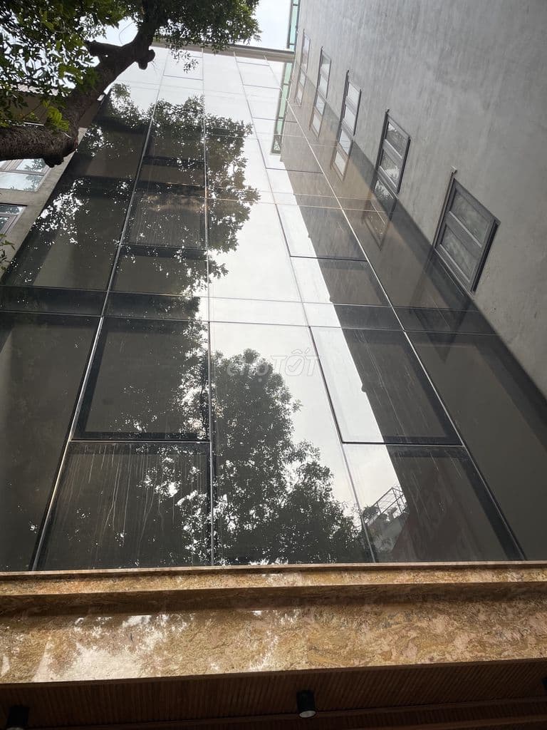 Cắt lỗ toà nhà văn phòng mặt phố Đê La Thành - Vành Đai 1 - Ảnh 2