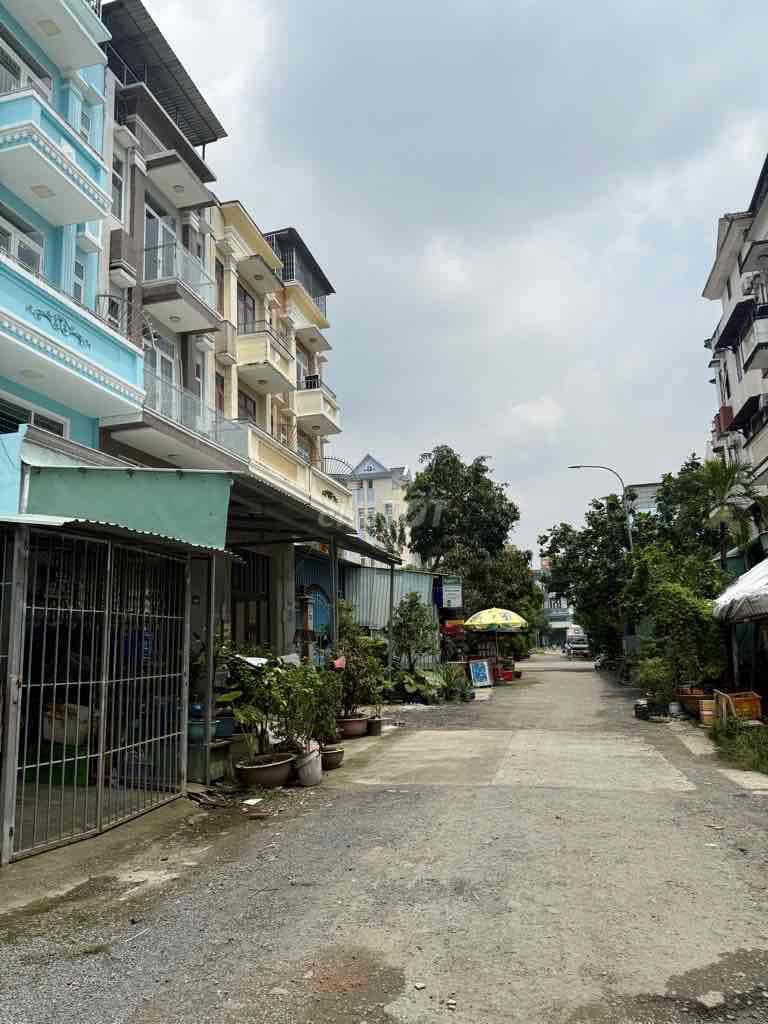 Quận 8 -kdc bình điền đất trống sổ đỏ cá nhân