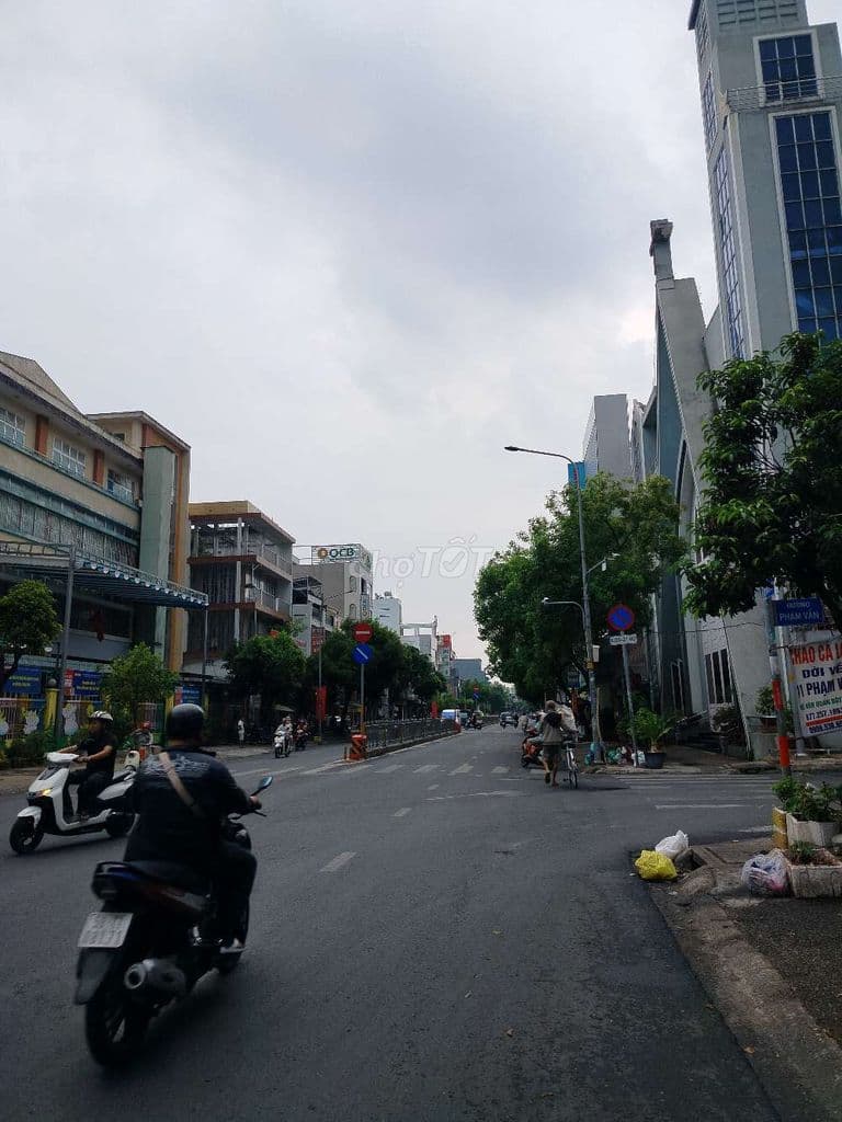 NHÀ BÁN MẶT TIỀN ĐƯỜNG GÒ XOÀI BÌNH TÂN, 45 M2,- CHỈ 6,X TỶ THƯƠNG L