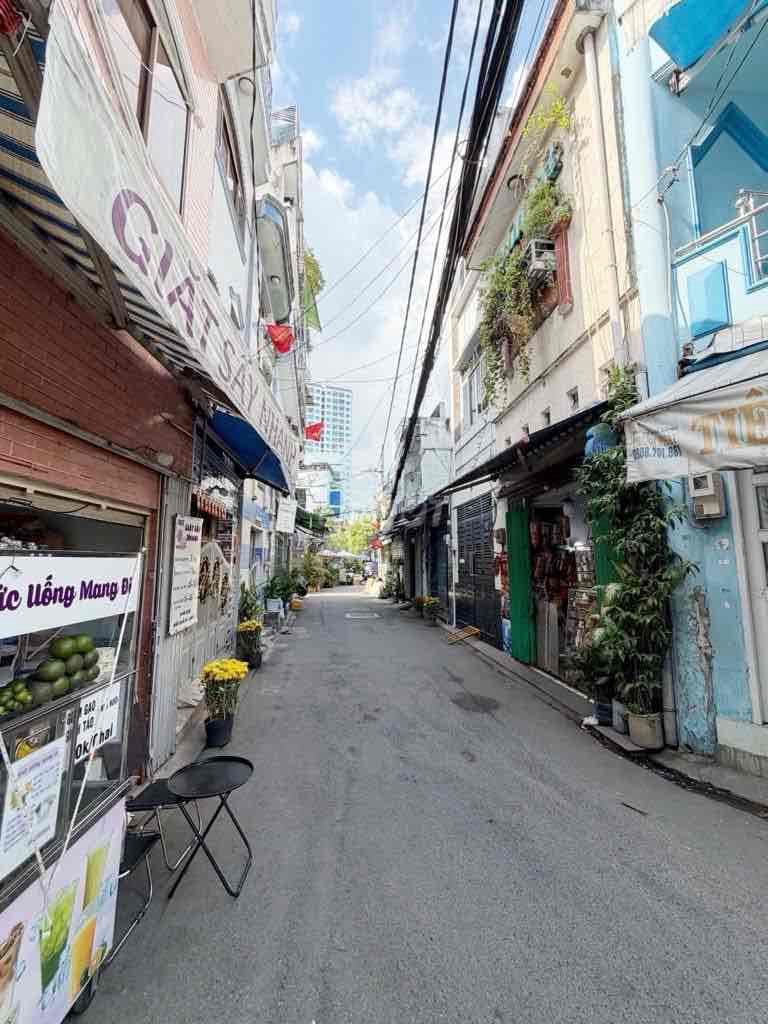 Hot, Bán gấp Nhà 3 tầng Huỳnh Văn Chính Tân Phú, 45m2sd, hẻm 5m thông
