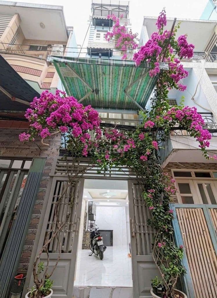 Mua bán nhà quận 4, 5 tầng hoàn công, dân cư hiện hữu, hẻm 4m, gần MT!