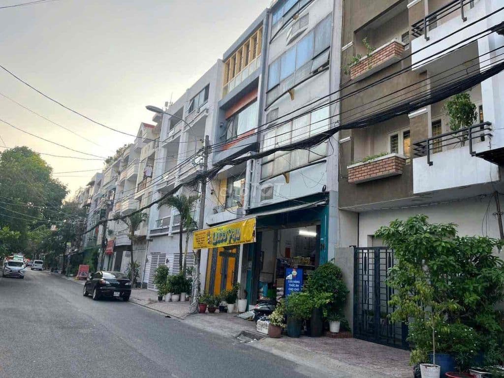 Bán nhà 4x16m, 3 lầu, KDC Cao Lổ P4 Q8, đường nội bộ 12m