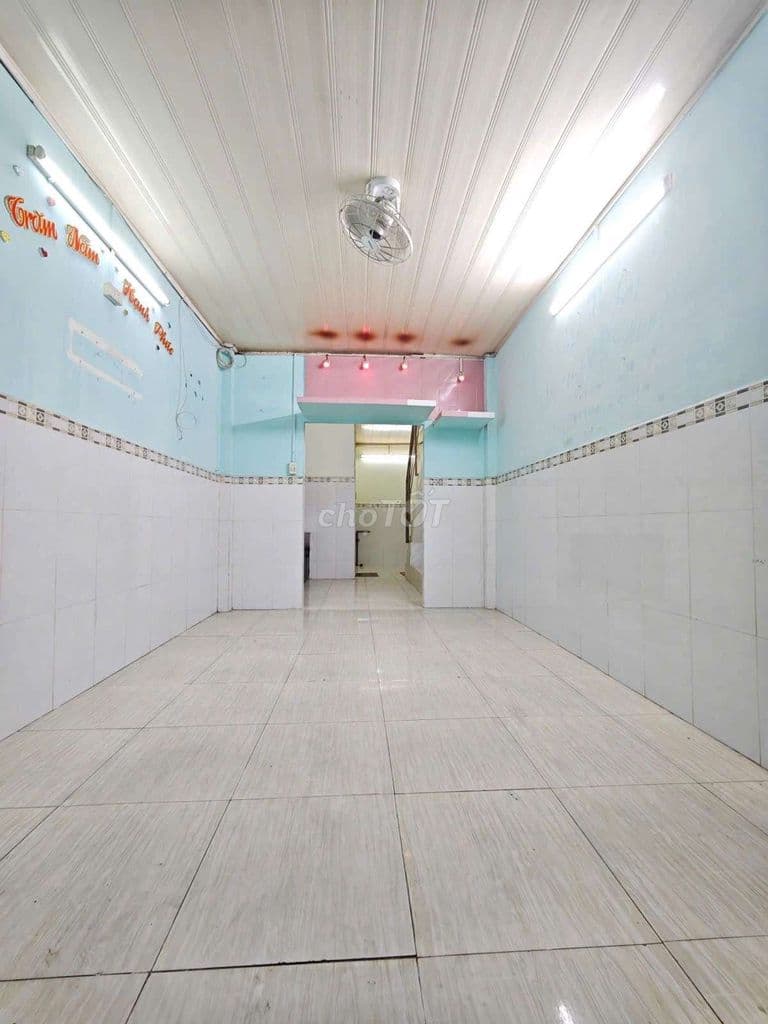 Nhanh Mới Kịp Chỉ 3 678Tỷ 2Tầng 2PN 2WC Sổ A4 Đẹp Hẻm Oto Giáp Tân Phú - Ảnh 2