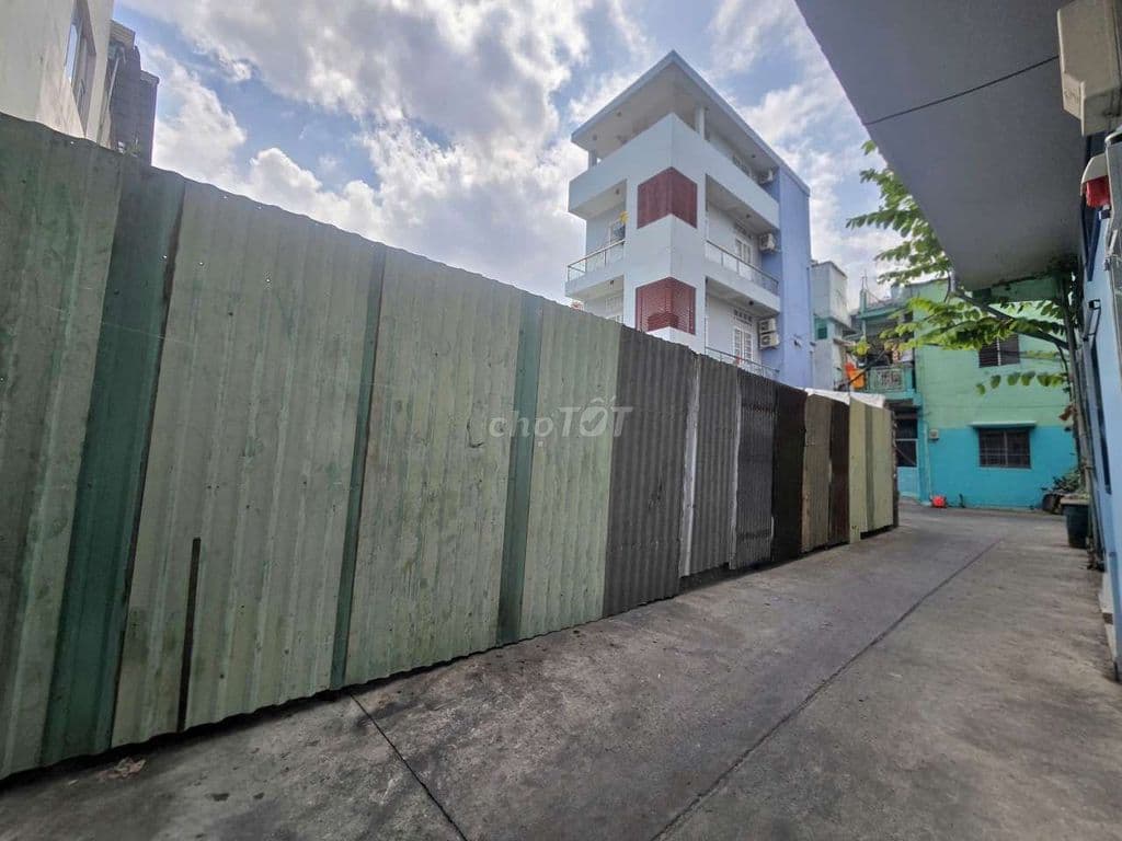 1 Lô Giá Cực Mềm- DT 4×14- DTCN 55m2- Nhỉnh 6 TỶ- Lạc Long Quân- TB - Ảnh 2