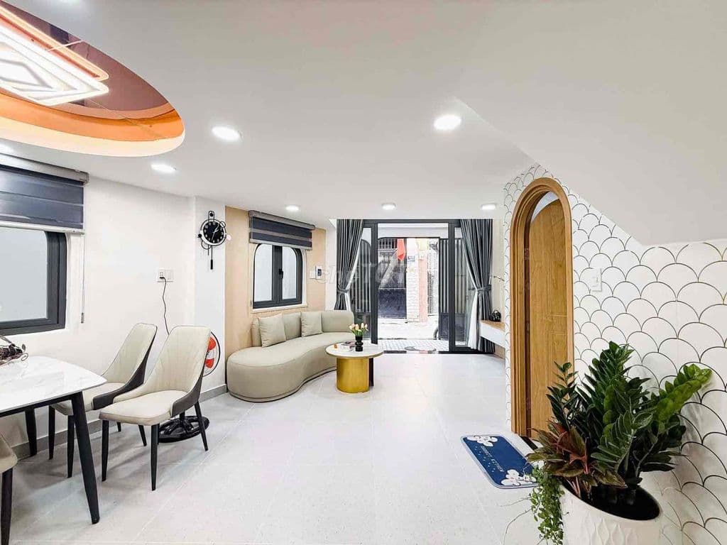 Căn Góc 2 Mặt Hẻm Xe Hơi – Thích Quảng Đức – 42m2 Nở Hậu – 4 Tầng – Ch