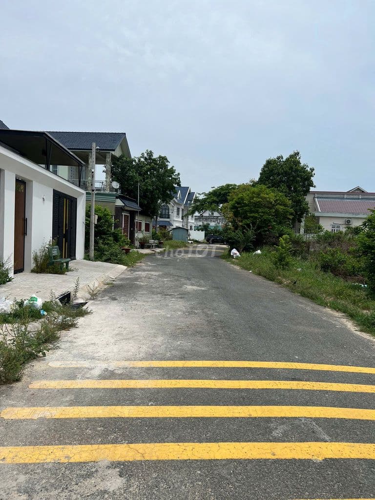 CHỦ NGỘP BÁN GẤP LÔ ĐẤT THỊ TRẤN CỦ CHI 200M2 GIÁ 1 TỶ 4 - Ảnh 2
