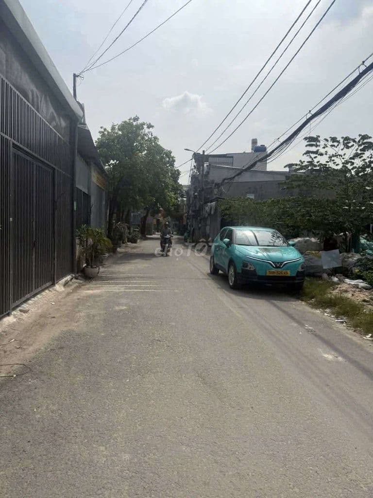 Bán đất thổ cư . MT đừơng nhựa 6m . Dân cư đông . An ninh tốt