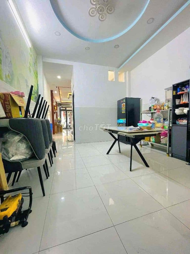 Ngay Tô Hiệu - Chủ Nhiệt Gấp Bán Nhà 4x17 - hẻm Xe Hơi - Hoàn Công Đủ - Ảnh 2