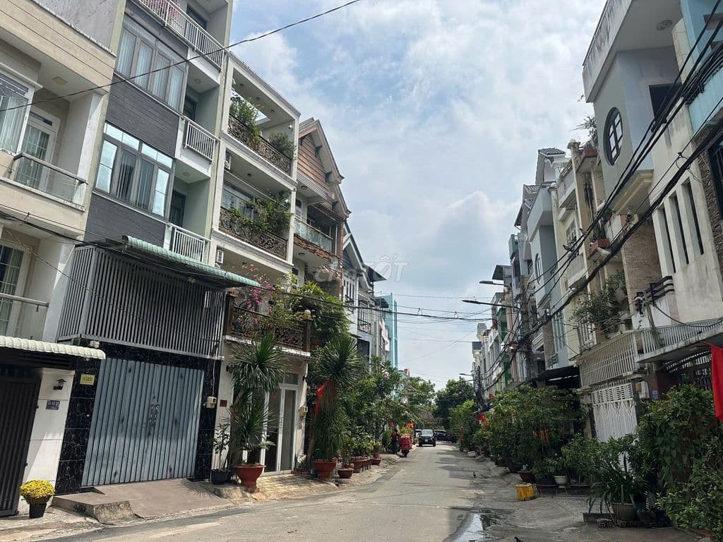 Kẹt tiền bán gấp nhà mặt tiền, giá cực tốt - Ảnh 2