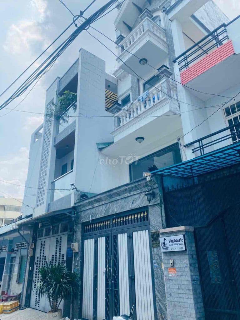 bán nhà 4 tầng. 60m2. hẻm OTO thông. tại PHẠM VĂN CHIÊU. GÒ VẤP