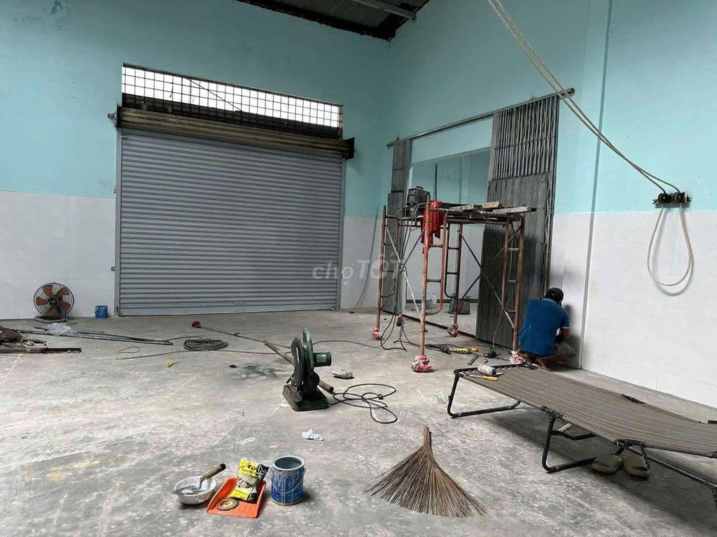 CẦN BÁN GẤP XƯỞNG 200M2 CHƯA QUA KD ĐƯỜNG TẢI 2T - Ảnh 2