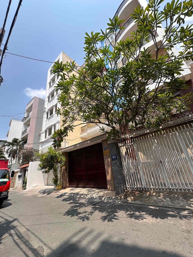 Nhà Phố 6 Tầng-Thang Máy Hẻm Thông 2 Đầu Hoàng Văn Thụ, cn 100m2, 22tỷ