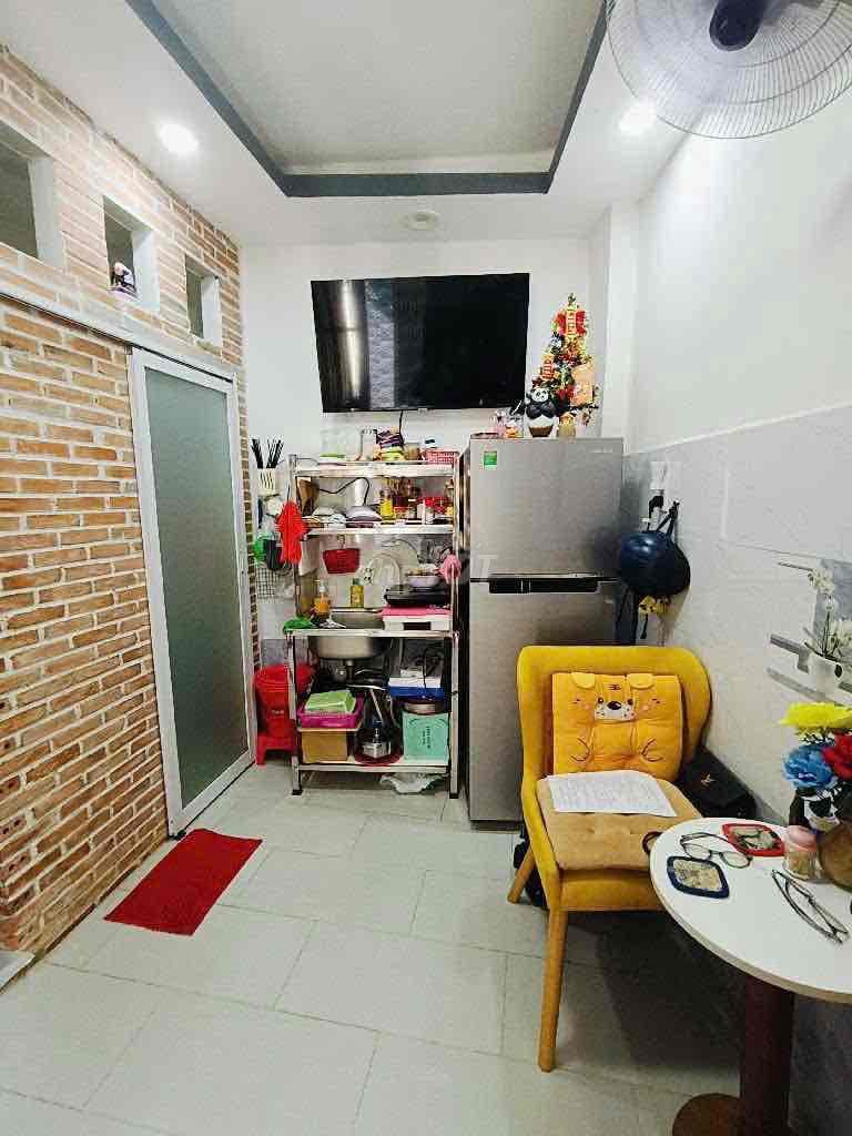 giảm 1tỷ2 Chỉ cobf 2tỷ25, 3 Tầng, nguyễn Thái Bình