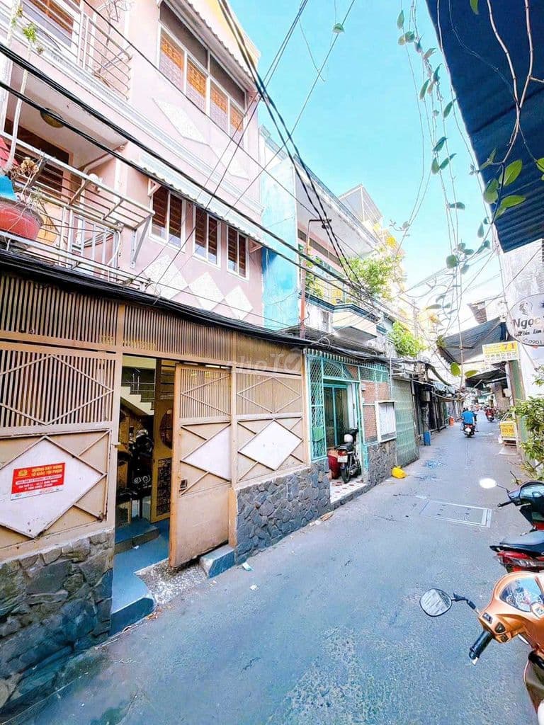 🏡 Bán nhà đường xe hơi Đoàn Văn Bơ P18 Q4