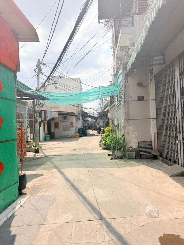 4M×11M - 3 TẦNG - HẺM XE HƠI QUAY ĐẦU - NGUYỄN VĂN QUÁ - Ảnh 3