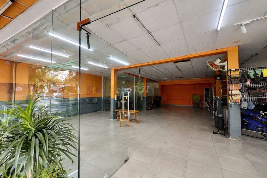 Mặt tiền Khủng - Ngang 12M – Lê Thị Hoa – Chỉ 100M Ra QL1A - Ảnh 2