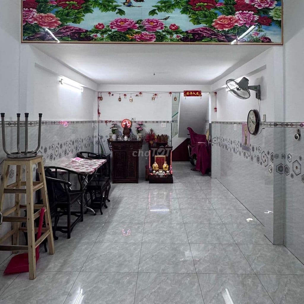 Đường 3/2 -Nhà 3 Tầng - 3,5 x 10 m - Nhỉnh 6 Ty. Thương Lượng