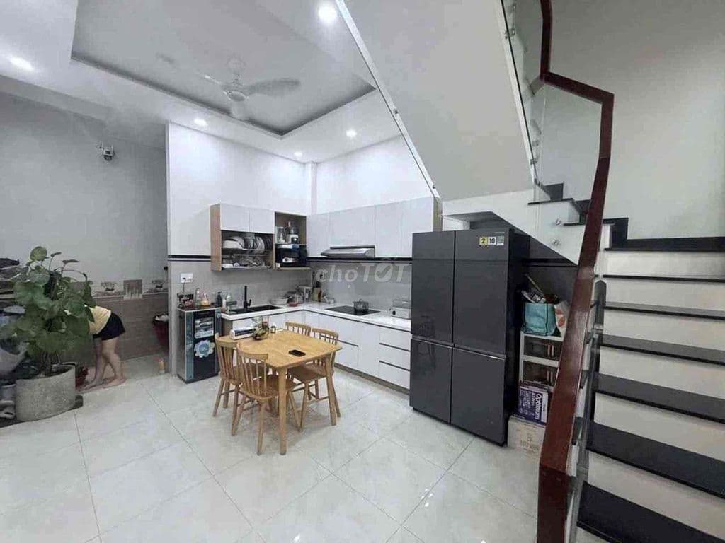 Nhà 3 tầng hẻm xe hơi khu phân lô Linh Đông Phạm Văn Đồng Thủ Đức VĐ2 - Ảnh 2
