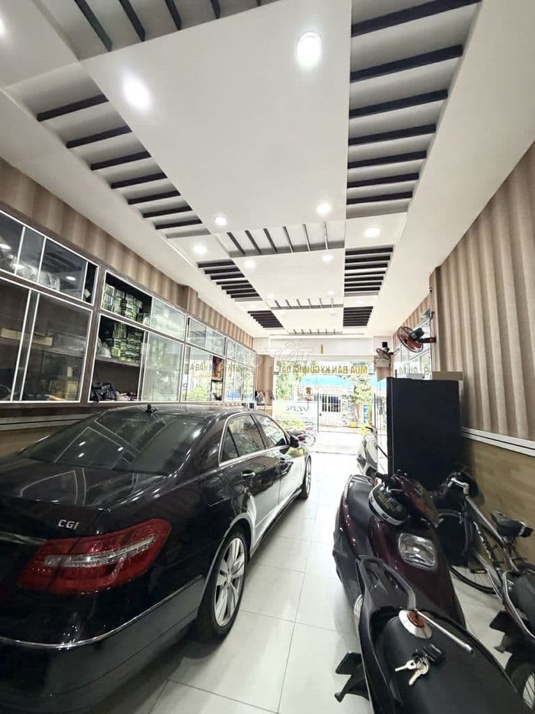 Nhà Mặt Tiền Ngay Nguyễn Sơn, Tân Phú, 4.5M X 18M, 4 Tầng Hơn 12 Tỷ - Ảnh 2