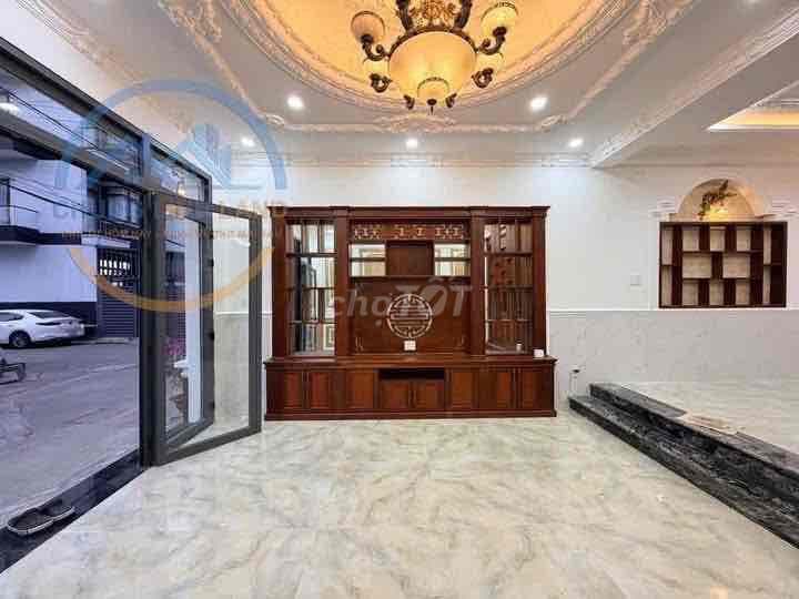 Bán nhà 7x15m kiểu cổ điển sát Phú Mỹ Hưng Q7 giá chỉ 8.9 tỷ - Ảnh 3