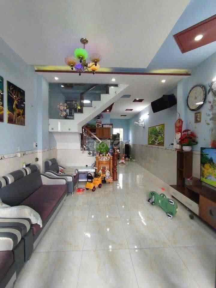 vợ chồng mình cần bán căn nhà 1 trệt 1 lầu gần cầu ông thìn quốc lộ 50 - Ảnh 2
