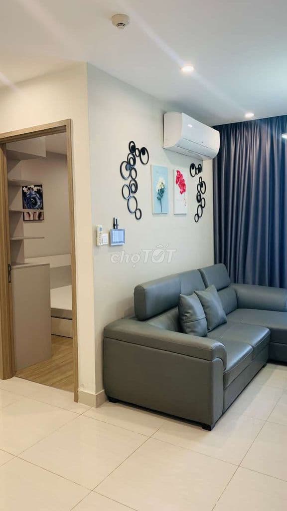 Bán căn 1pn+ 2.350 tỷ full nội thất Vinhomes grand park Q9 view hồ bơi
