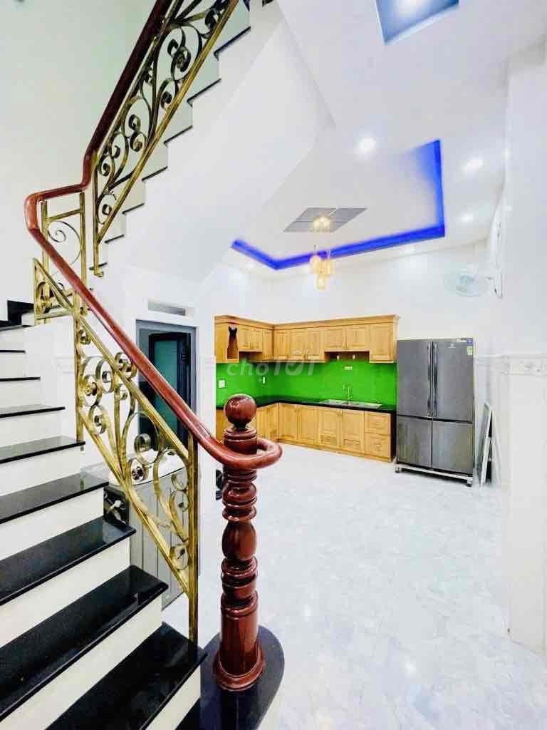 TÊN LỬA BÌNH TRỊ ĐÔNG-HẺM XE HƠI THÔNG GIÁ NHỈNH 4 TỶ- DT 48M2