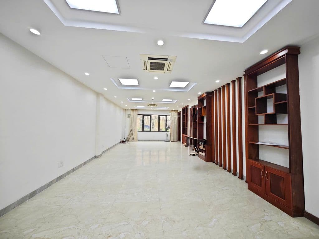 Cho thuê sàn văn phòng Thái Hà 75m2 14tr thoáng trước sau mặt tiền 5m - Ảnh 2