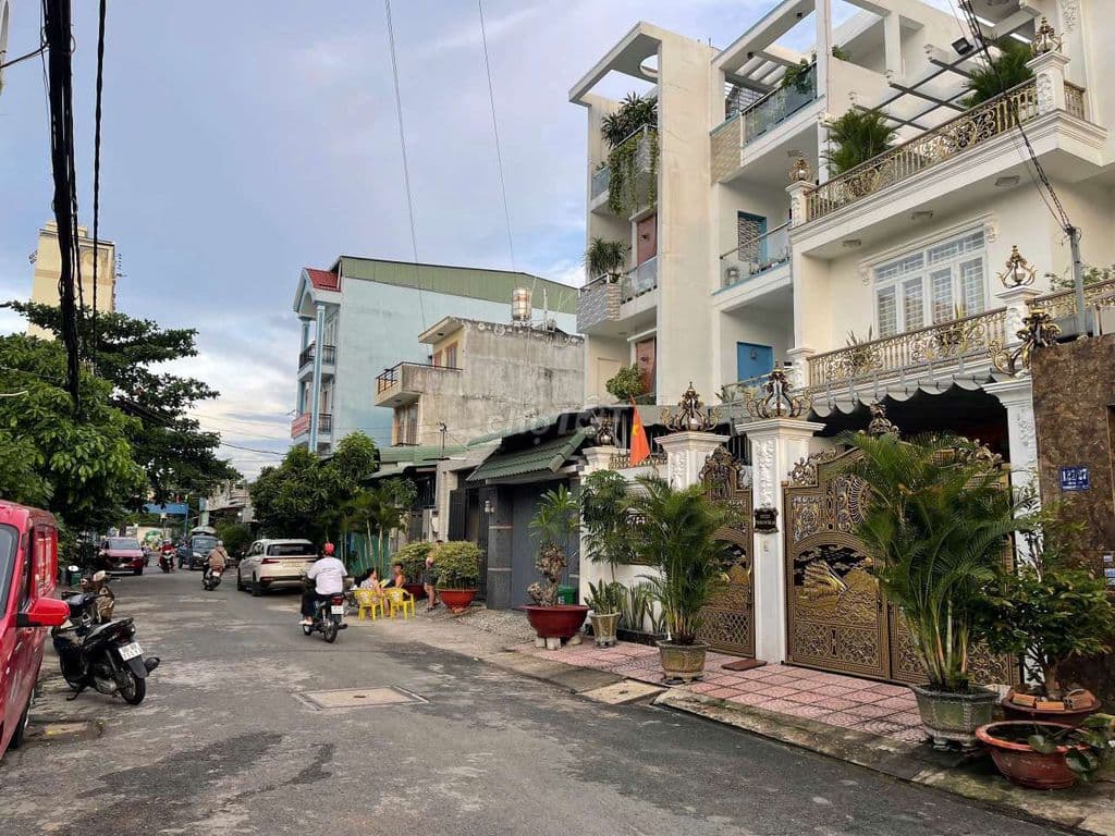 Nhà Gác Lững Đẹp - shr - MT Nhựa 10M Thông Ngay Song Hành TMT Q12