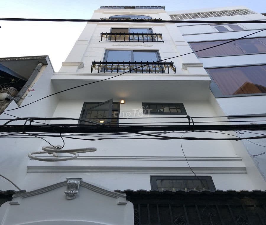 Tuyệt phẩm 5 lầu, 5 phòng, có thang máy mặt tiền kinh doanh Hoàng Sa - Ảnh 2