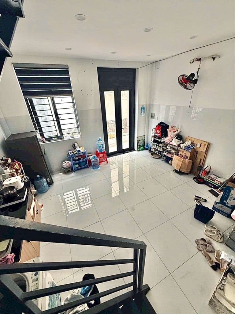 Tân Bình hẻm 1/ ngắn sát đường Lạc Long Quân 3 tầng 30m2 chỉ 4,15 tỷ