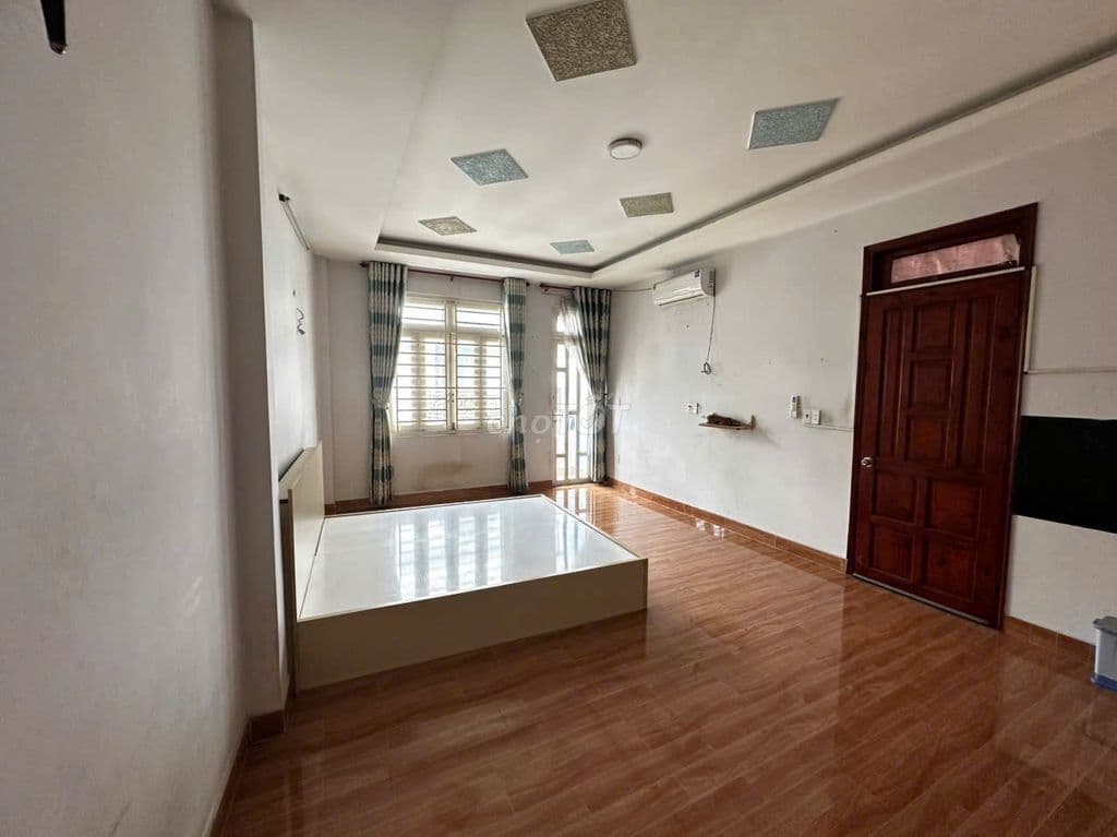 BÁN NHÀ ĐẸP 4 TẦNG – HẺM 6m xe hơi tránh Khu Vip chợ Bình Thành - Ảnh 3