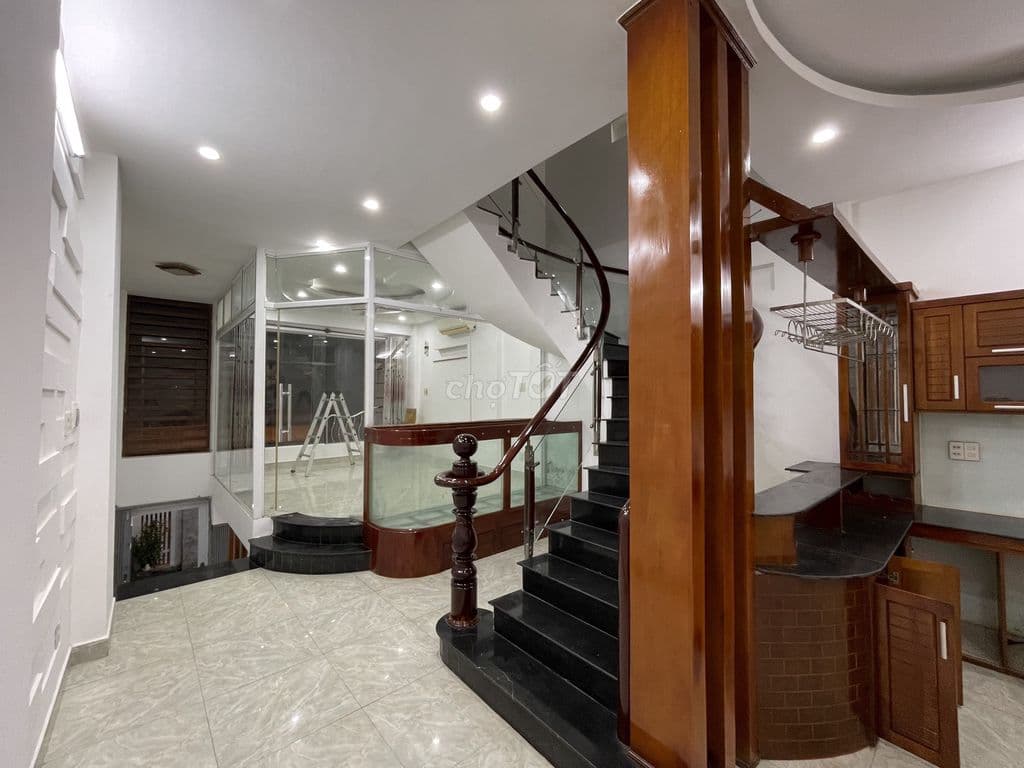 GIẢM GIÁ BÁN NHANH /CHÍNH CHỦ CẦN BÁN NHÀ MẶT TIỀN ĐƯỜNG 39 - BTT - Q2 - Ảnh 3