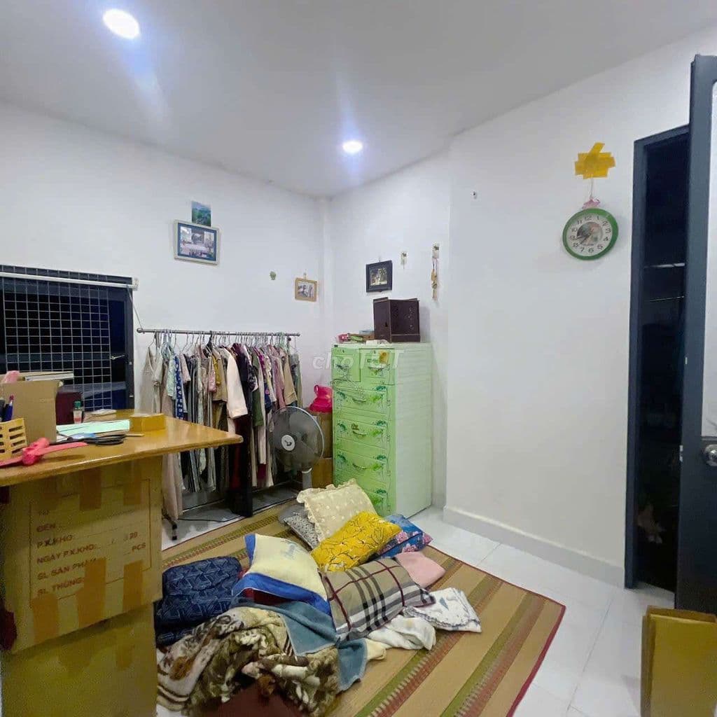 Nhà hẻm nhỏ vị trí đắc địa 439// Đoàn Văn Bơ Q4 (P.Xóm Chiếu) sát Q1 - Ảnh 3