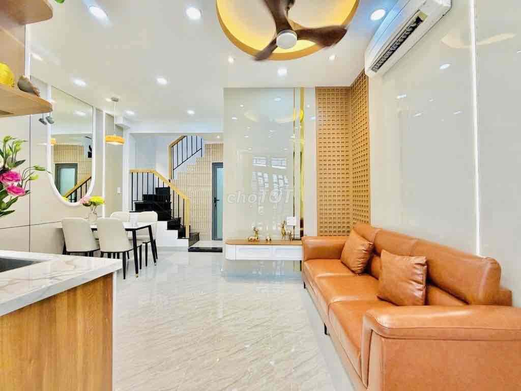 Khu Phan Xích Long - 32m2 - 3 Tầng đúc Mới keng - Gần Mặt Tiền - Sát Q