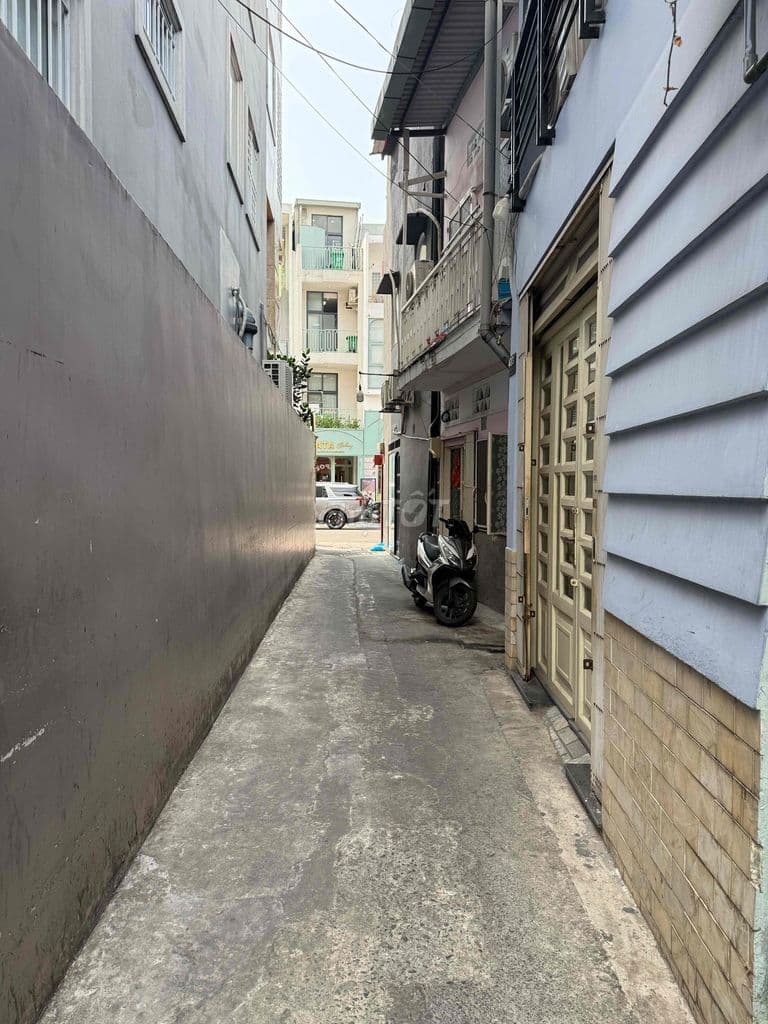 Nhà Huỳnh Văn Bánh – ngang 5.5m – sát MT – 2 tầng – ở/kinh doanh - Ảnh 2