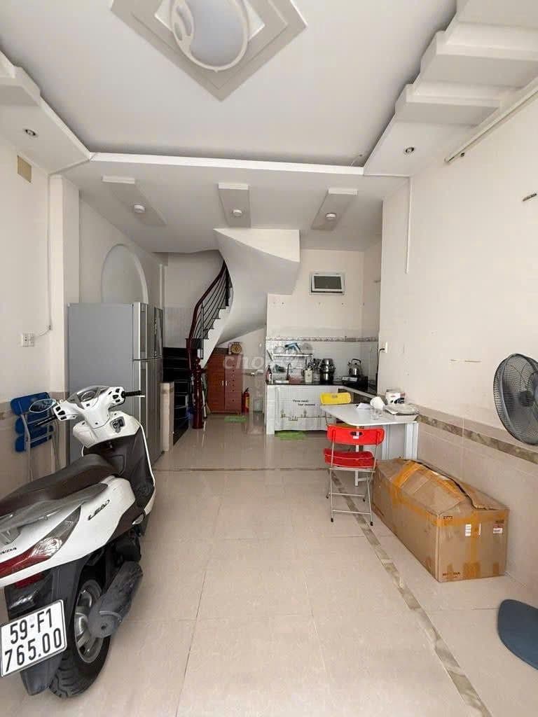 Bán nhà 30/10 Nguyễn Văn Trỗi - Phú Nhuận - Hẻm 4m - 3 Tầng vuông vức - Ảnh 2