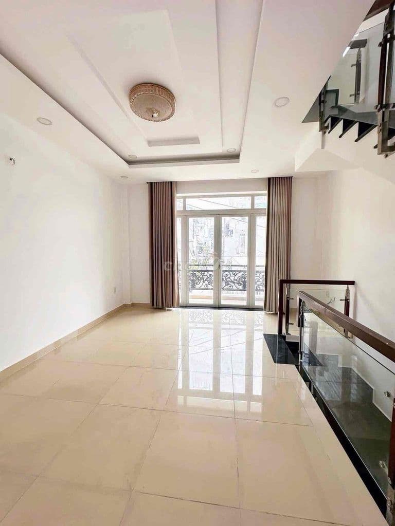 Bán Nhà đs 19, 3 tầng hoàn công, ô tô trong nhà - Ảnh 2