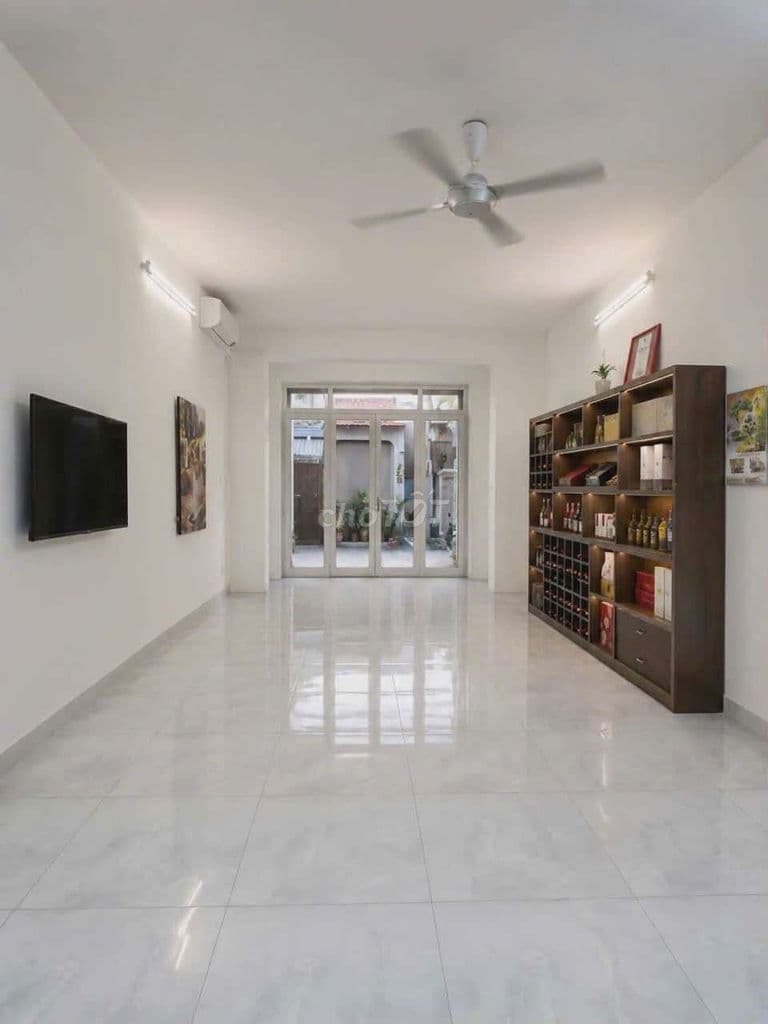 Nhà đẹp cách Tân kỳ tân quý 700m – Hẻm xe hơi, chỉ 7ty9.