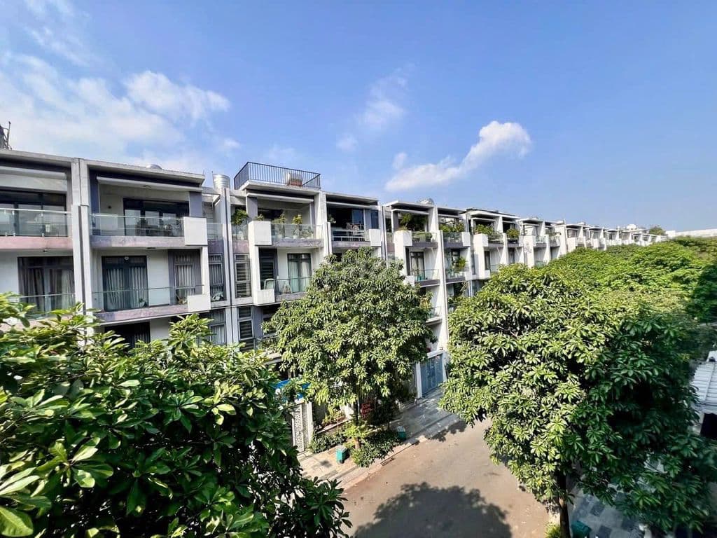 MT Đường 12m| Ngang 6m| KĐT Vạn Phúc | 1 Hầm 1 Trệt 3 Lầu + Thang Máy - Ảnh 3