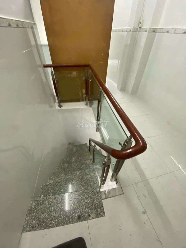Cần bán nhà riêng chính chủ ở Quận 10, đường Ngô Gia Tự, phường 9, s - Ảnh 2