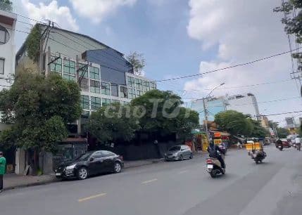 Bán nhà 2 mặt tiền đường Dương Đức Hiền, DT 8mx30m, nở hậu 15m, 3 lầu