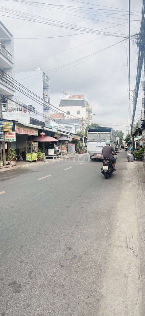 BÁN DÃY NHÀ TRỌ CÓ MẶT BẰNG KINH DOANH PHÍA TRƯỚC THU NHẬP SẲN 15TR