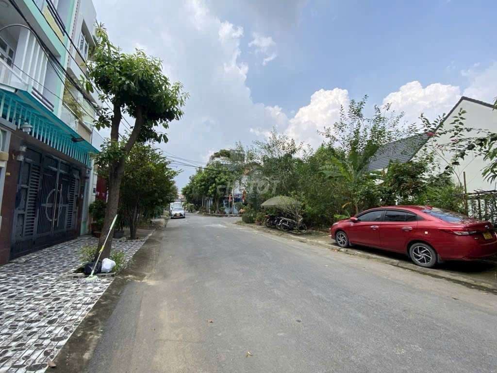 BÁN LÔ ĐẤT MẶT TIỀN ĐƯỜNG KHU CÁN BỘ CÔNG AN,DT 100 MÉT GIÁ 10 TỶ x - Ảnh 3
