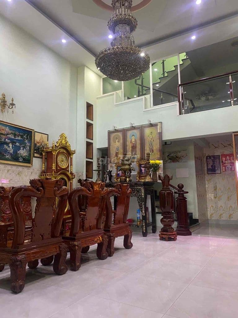 120m2, ngang 9.1m, xe hơi, 2 tầng, sát kdc nam long quận 7, 10.5tỷ
