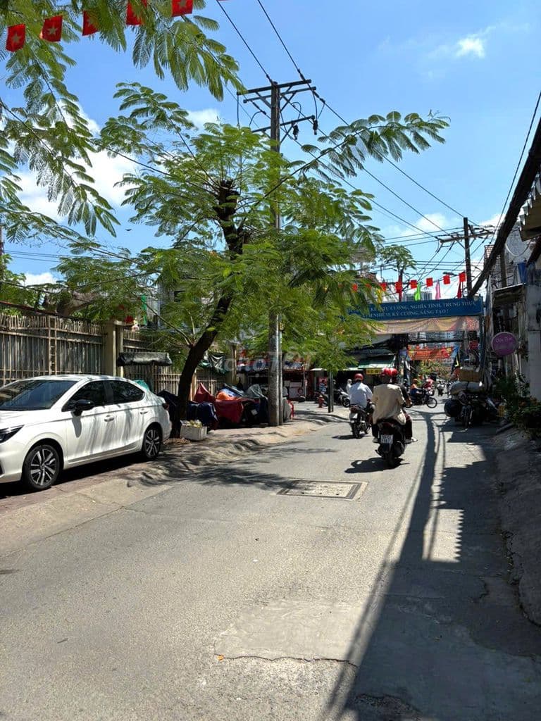 Bán Nhà 4 Tầng Lâm Văn Bền Hẻm Xe Hơi Đậu Cửa, Hai Mặt Tiền Trước Sau